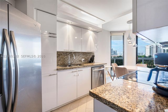 20185 E Country Club Dr 604, Aventura, FL 33180