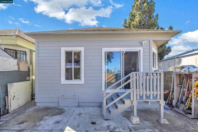 115 Ohio Ave, Richmond, CA 94804