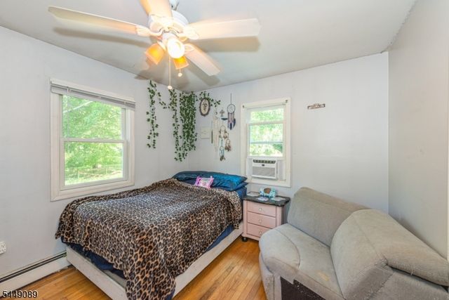88 Crescent Dr, Hampton Twp., NJ 07860