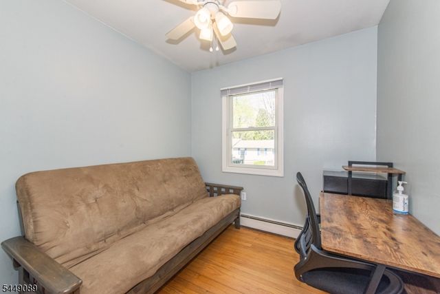 88 Crescent Dr, Hampton Twp., NJ 07860