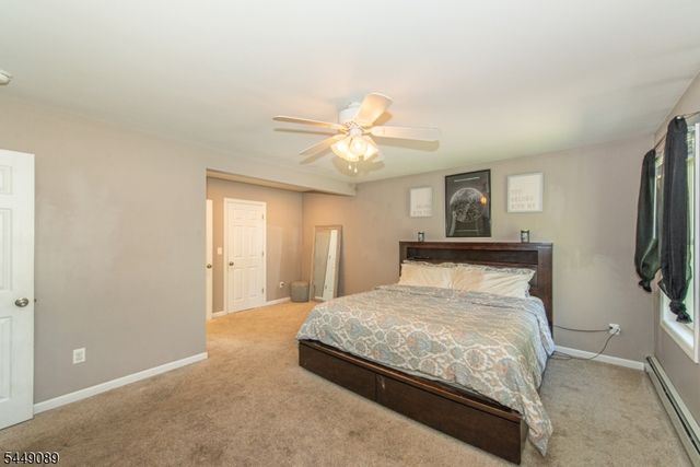 88 Crescent Dr, Hampton Twp., NJ 07860