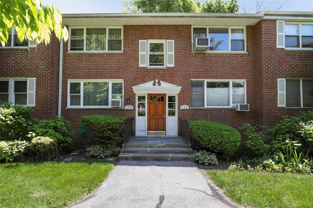121 N Broadway 22F, White Plains, NY 10603