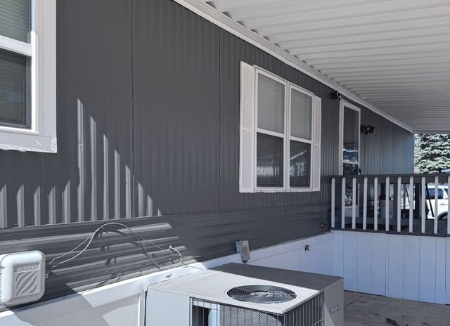 1336 Douglas Avenue 4, Montgomery, IL 60538