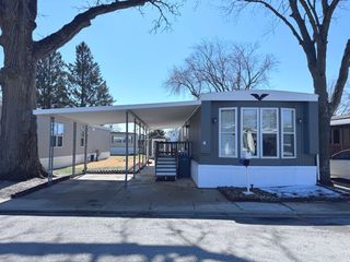 1336 Douglas Avenue 4, Montgomery, IL 60538