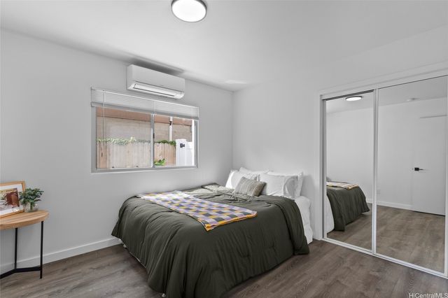 24 Muliwai Lane, Honolulu, HI 96817