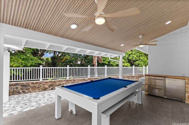 24 Muliwai Lane, Honolulu, HI 96817