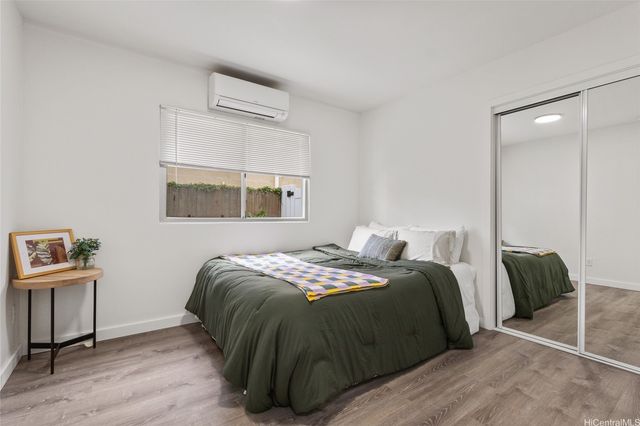 24 Muliwai Lane, Honolulu, HI 96817