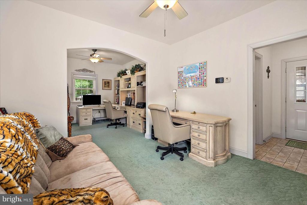Image 36 of property listing at 5113 RIVER RD, Hurlock, MD 21643