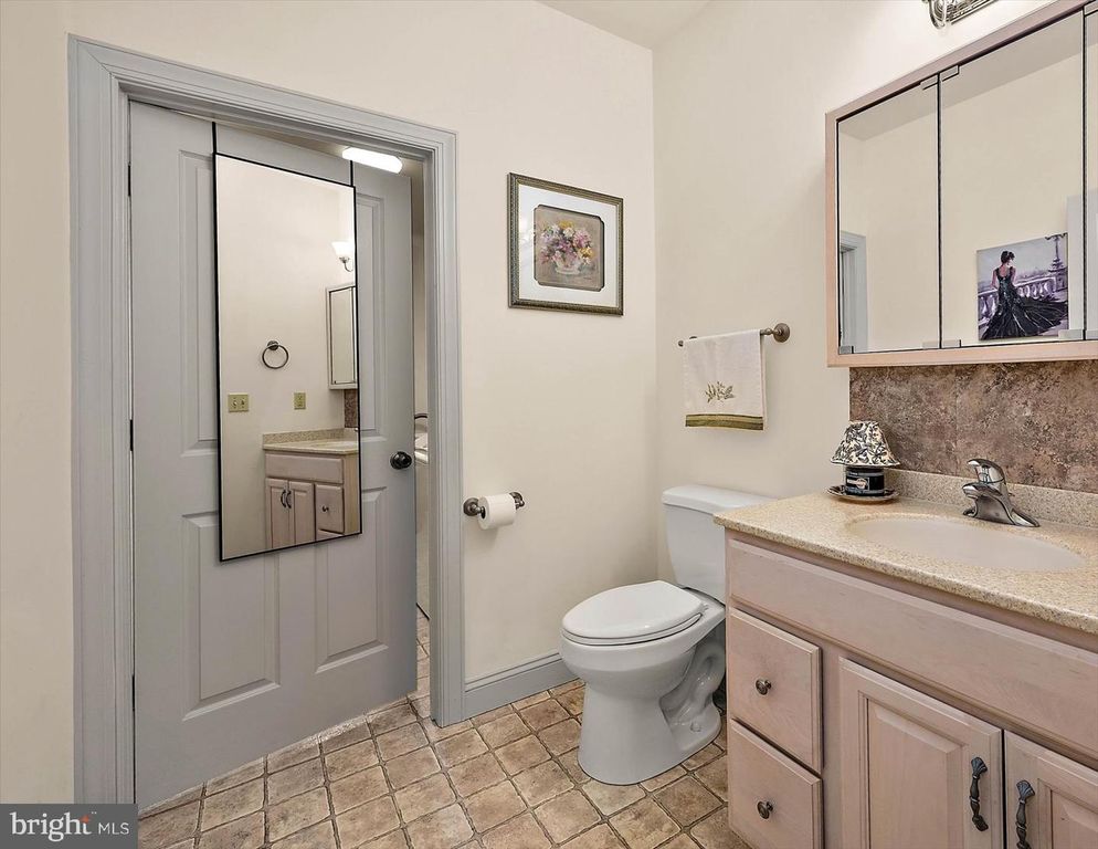Image 42 of property listing at 5113 RIVER RD, Hurlock, MD 21643