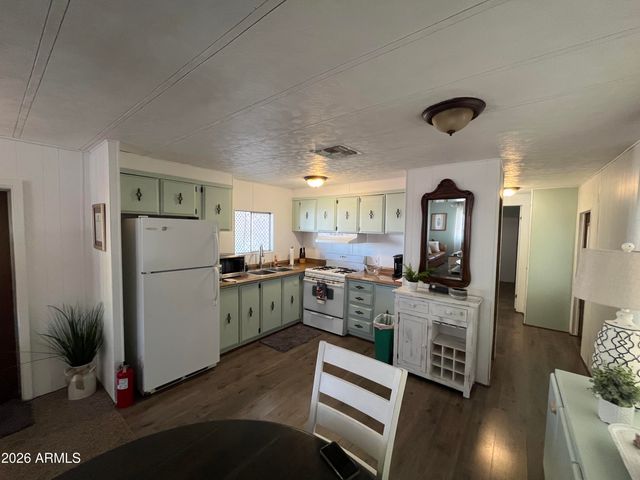 16225 N Cave Creek Road 77, Phoenix, AZ 85032