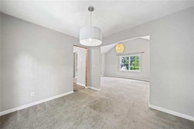 5590 Princeton Oaks Drive, Buford, GA 30518