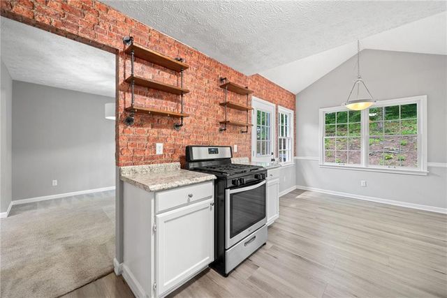 5590 Princeton Oaks Drive, Buford, GA 30518