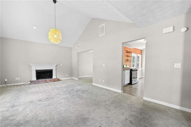 5590 Princeton Oaks Drive, Buford, GA 30518