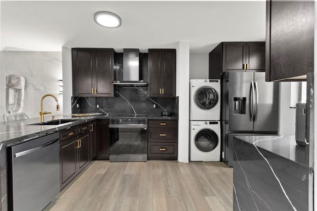 118 Lake Emerald Drive, Oakland Park, FL 33309