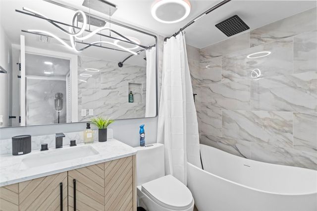 118 Lake Emerald Drive, Oakland Park, FL 33309