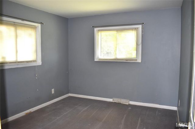 302 Barthel Avenue, St Charles, MO 63301