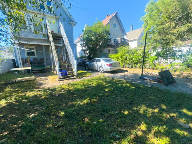 700 Laurel Avenue, Bridgeport, CT 06604