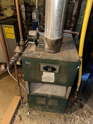 700 Laurel Avenue, Bridgeport, CT 06604