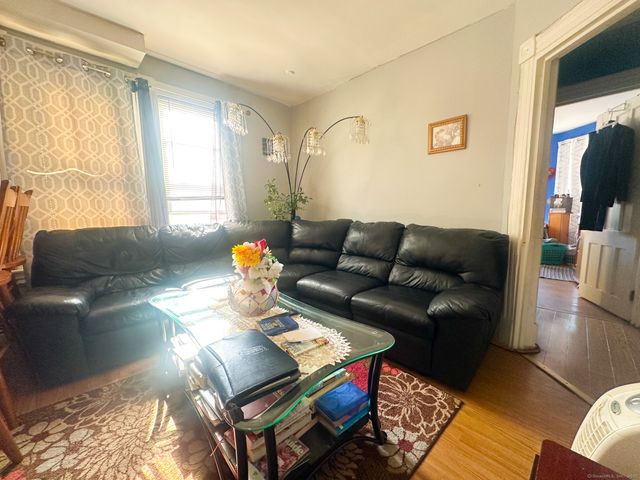 700 Laurel Avenue, Bridgeport, CT 06604