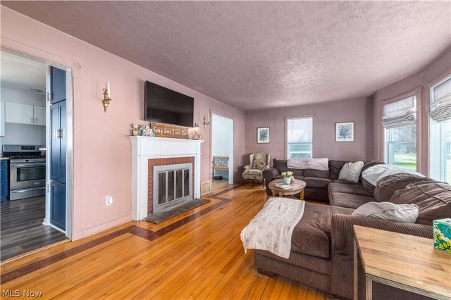 159 Inwood Boulevard, Avon Lake, OH 44012