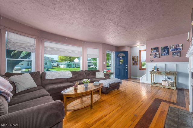159 Inwood Boulevard, Avon Lake, OH 44012