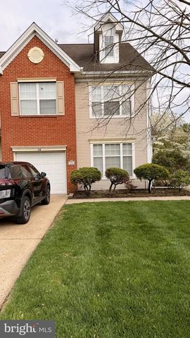 28 WILLIAM PENN CIR, Medford, NJ 08055