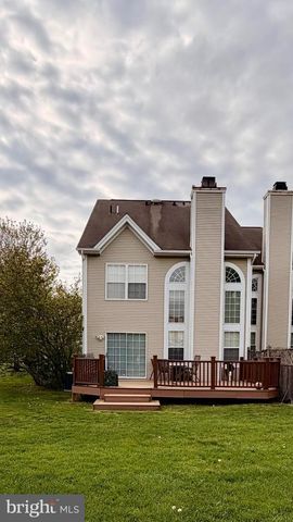 28 WILLIAM PENN CIR, Medford, NJ 08055