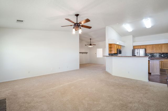 5825 Chaco Loop NE, Rio Rancho, NM 87144