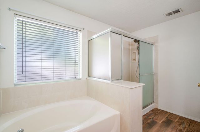 5825 Chaco Loop NE, Rio Rancho, NM 87144