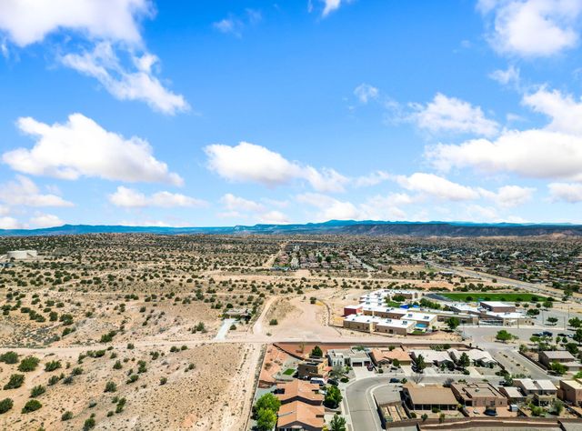 5825 Chaco Loop NE, Rio Rancho, NM 87144