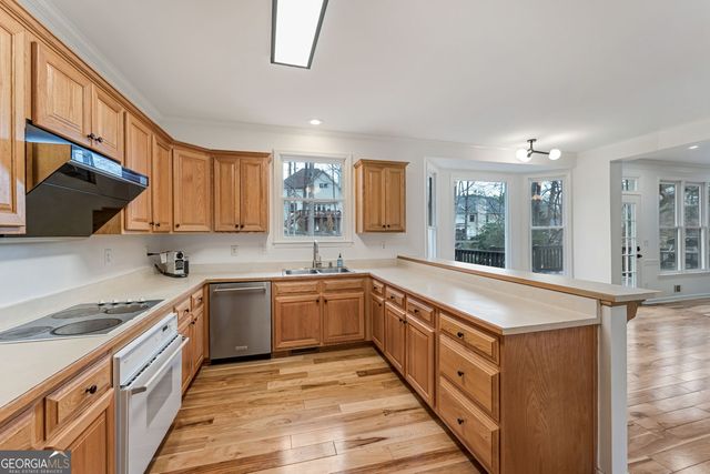 372 Wellington Point Drive, Lawrenceville, GA 30043