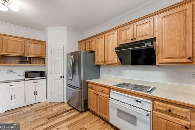 372 Wellington Point Drive, Lawrenceville, GA 30043