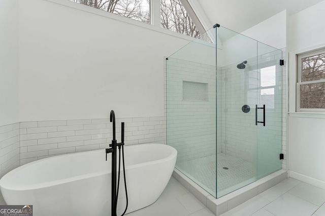 372 Wellington Point Drive, Lawrenceville, GA 30043