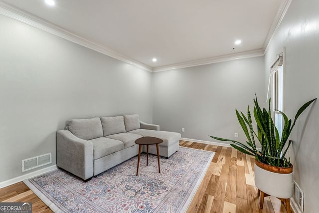 372 Wellington Point Drive, Lawrenceville, GA 30043