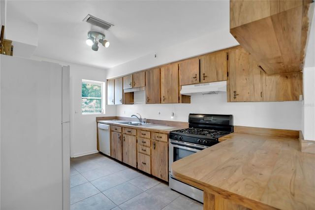 1140 COBBLESTONE AVENUE, Deltona, FL 32725