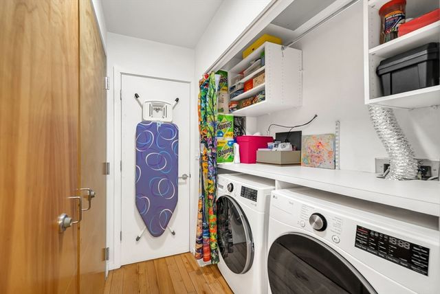 21 Wormwood St 620, Boston, MA 02210