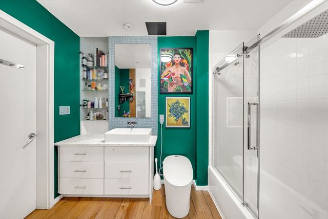 21 Wormwood St 620, Boston, MA 02210