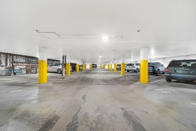 21 Wormwood St 620, Boston, MA 02210