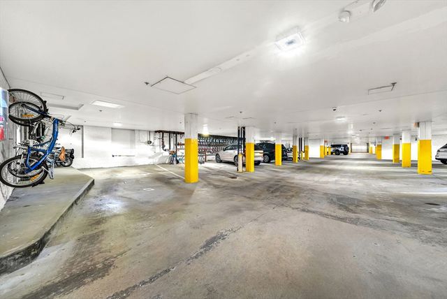 21 Wormwood St 620, Boston, MA 02210