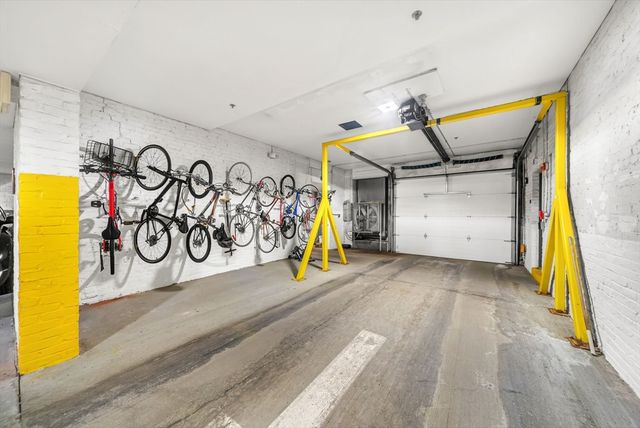 21 Wormwood St 620, Boston, MA 02210