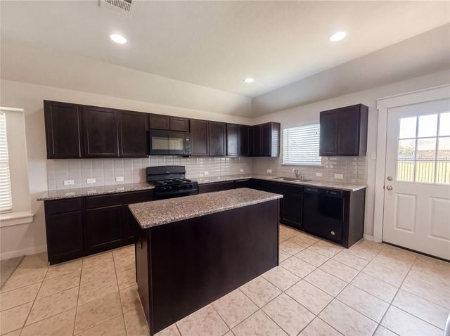 5909 Urbano BND 23, Round Rock, TX 78665