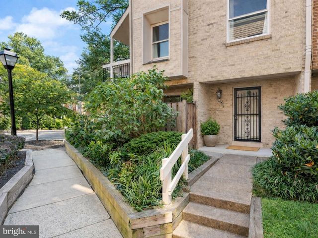 1641 KENWOOD AVE, Alexandria, VA 22302