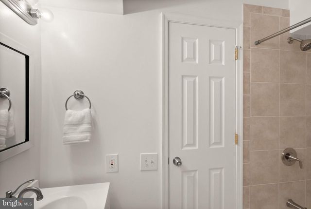 1641 KENWOOD AVE, Alexandria, VA 22302