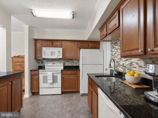 1641 KENWOOD AVE, Alexandria, VA 22302