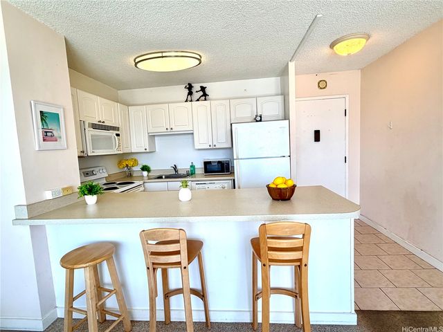 1925 Kalakaua Avenue 2602, Honolulu, HI 96815