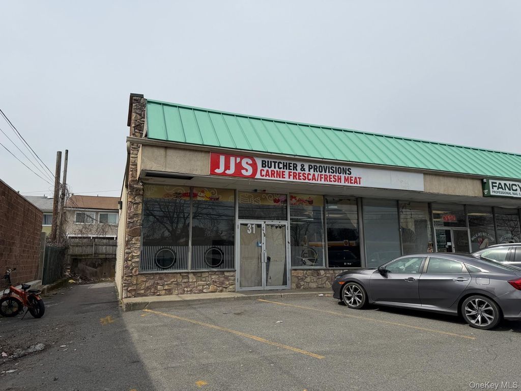 31 Route 9W, West Haverstraw, NY 10993