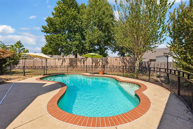 11500 S Ross Avenue, Oklahoma City, OK 73170