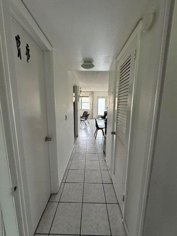 104 Hastings G, West Palm Beach, FL 33417