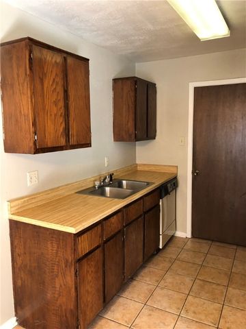 701 Wellesley B, College Station, TX 77840