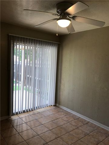 701 Wellesley B, College Station, TX 77840